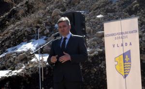 Foto: Vijeće ministara BiH / Zvizdić prisustvovao na lokalitetu Hrenovice ceremoniji početka radova na izgradnji tunela Hranjen